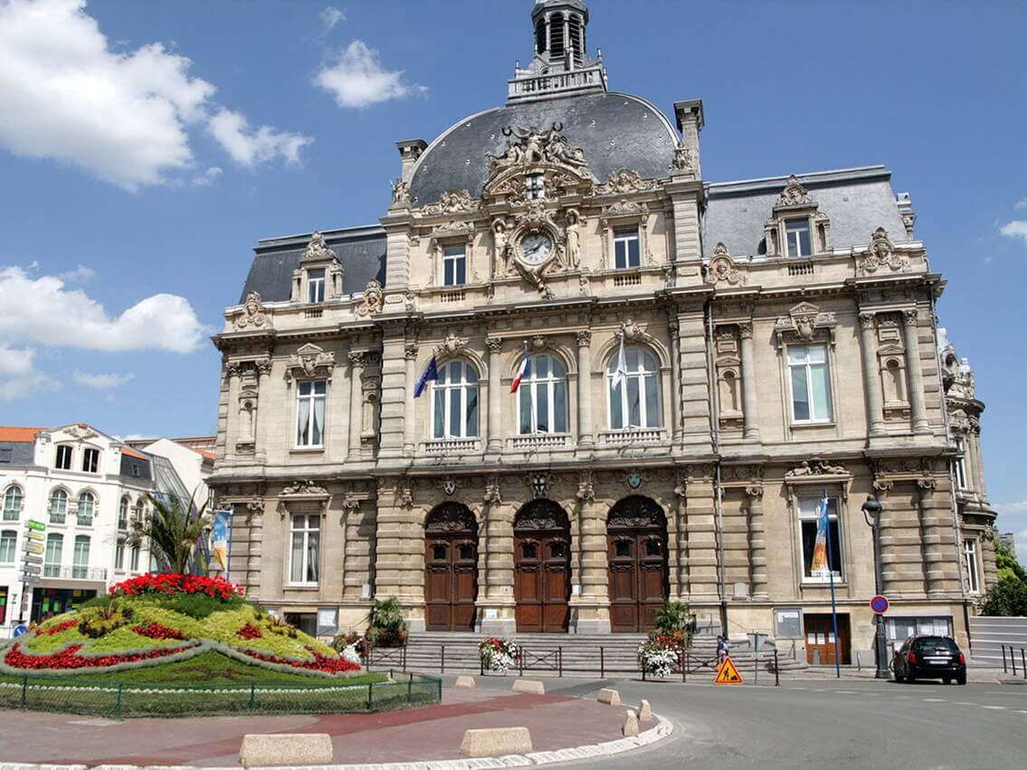 Mairie de Tourcoing dans le Nord de la France, près de Lille